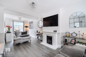 Lounge- click for photo gallery